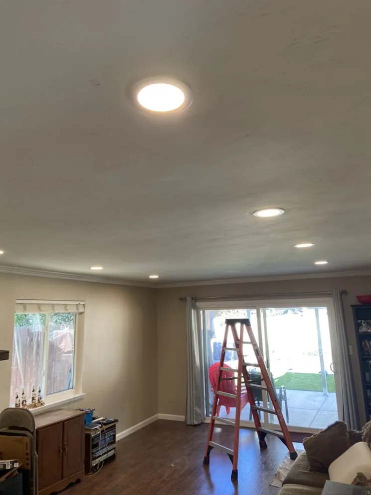 Slide of E-ON Electric