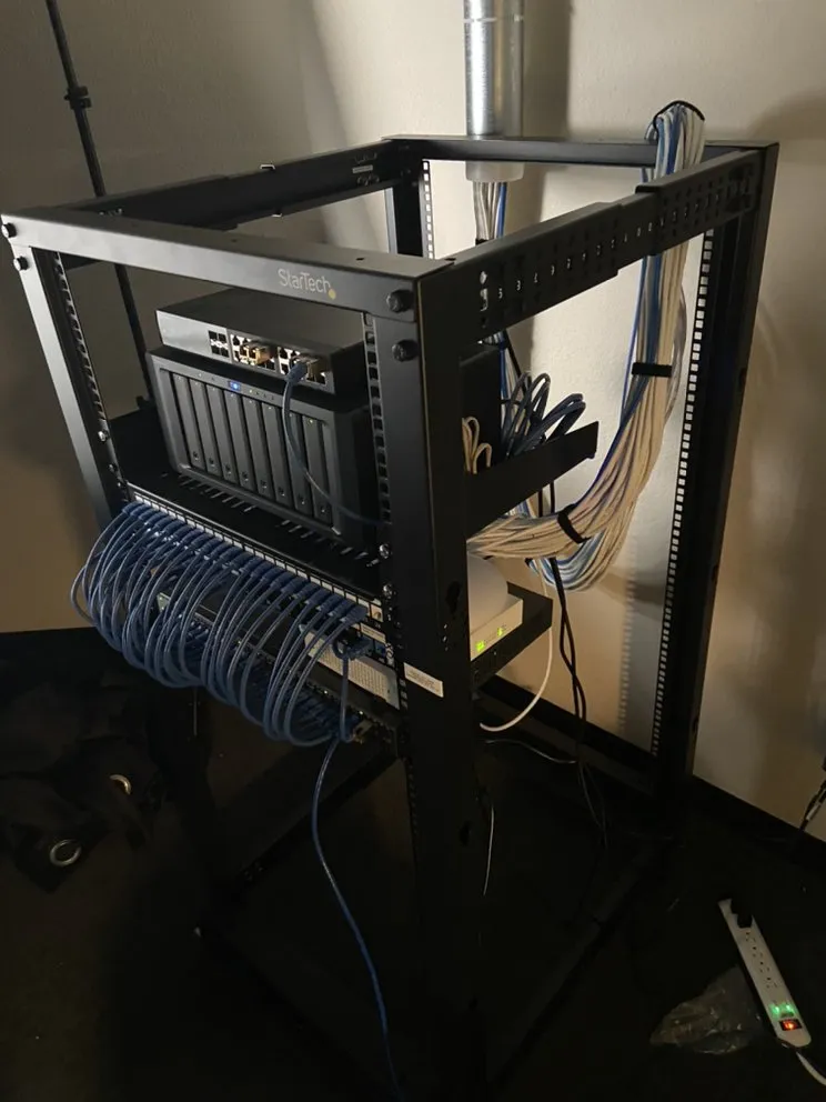 Slide of E-ON Electric