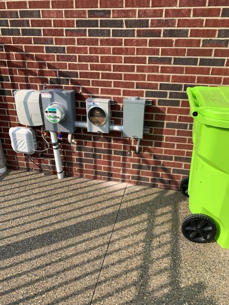 Reliable circuit breaker repair in West Bloomfield, MI by e-Station Mobility