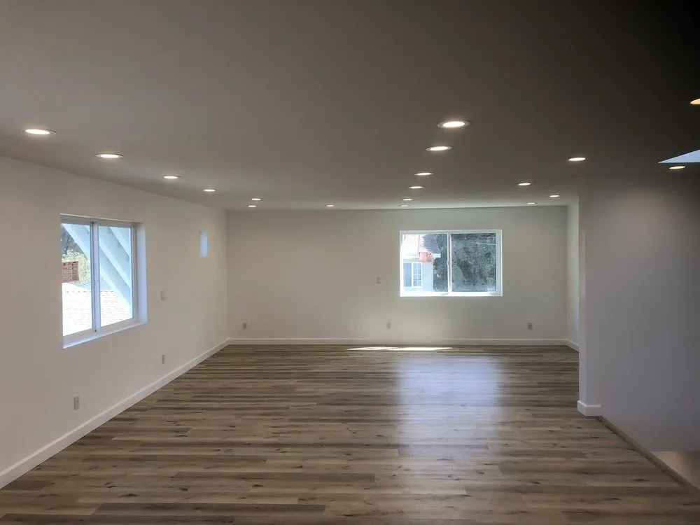 Slide of E4 Electric