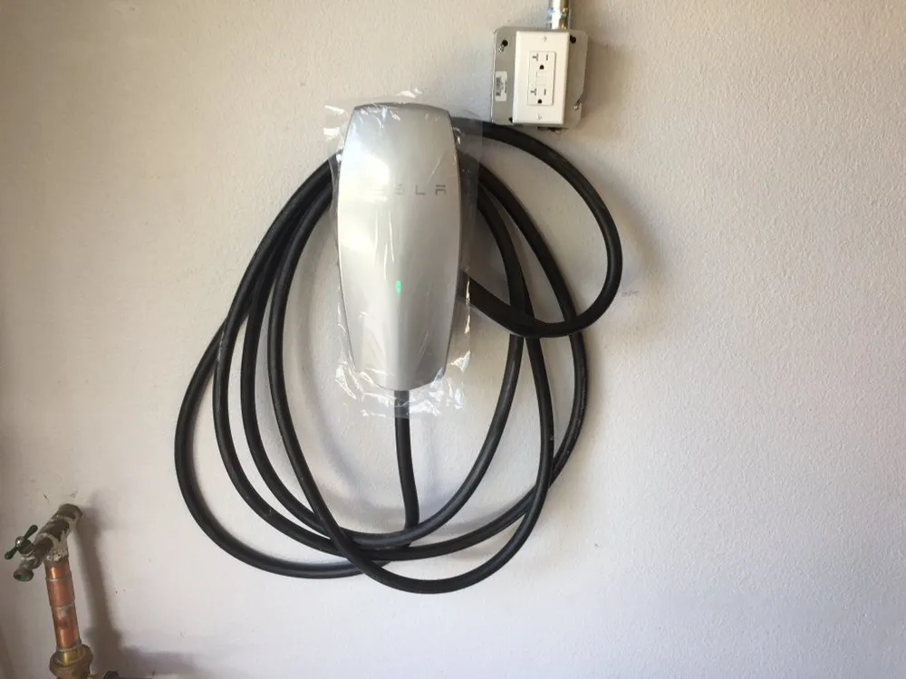 Slide of E4 Electric