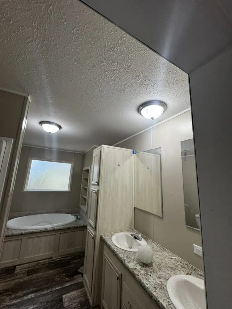 Slide of E&A Electric