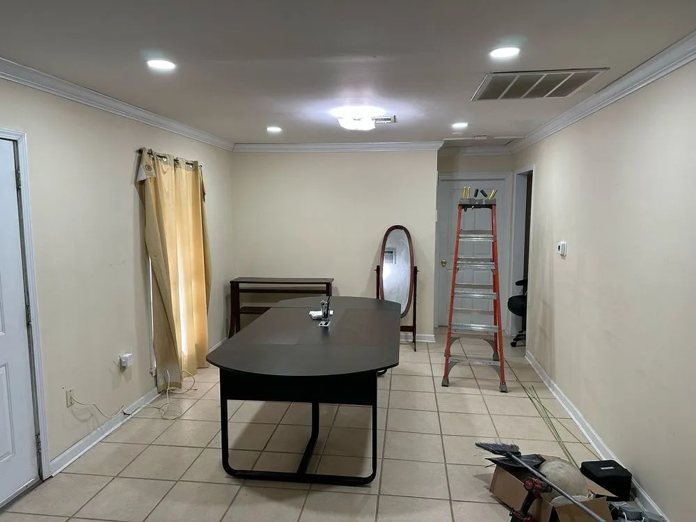 Slide of E&A Electric