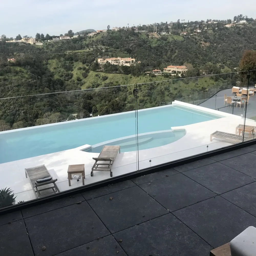 Slide of E&A Electric