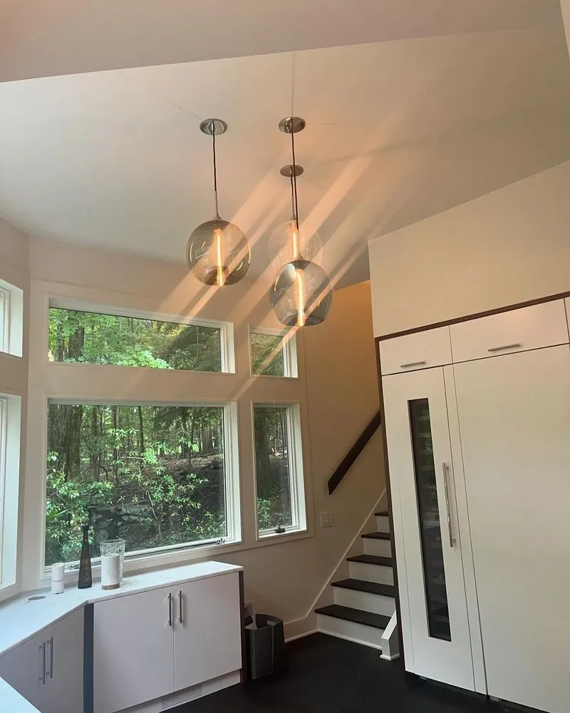 Slide of E&A Electric