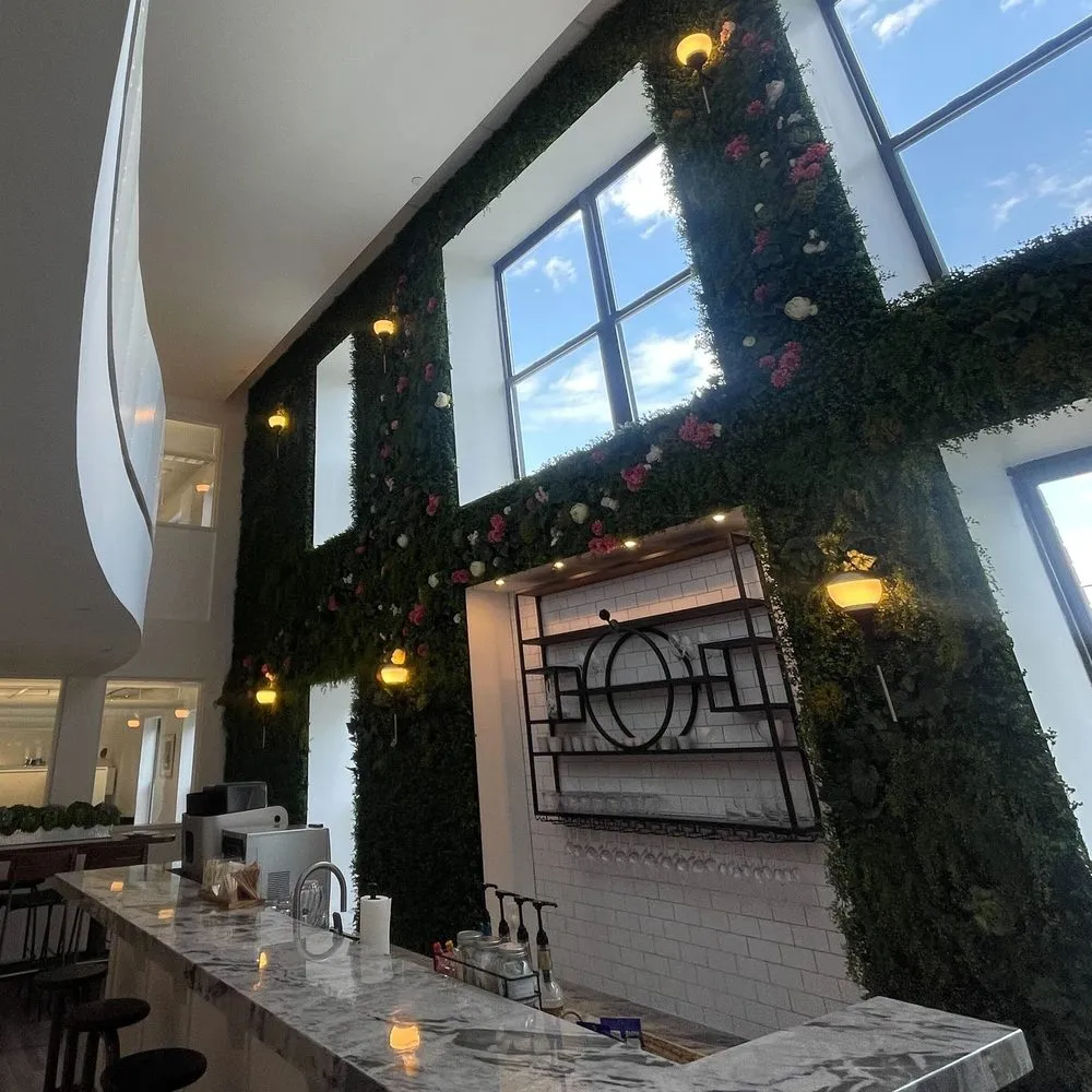 Slide of E&A Electric