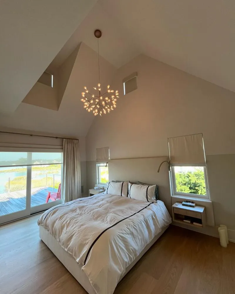 Slide of E&A Electric