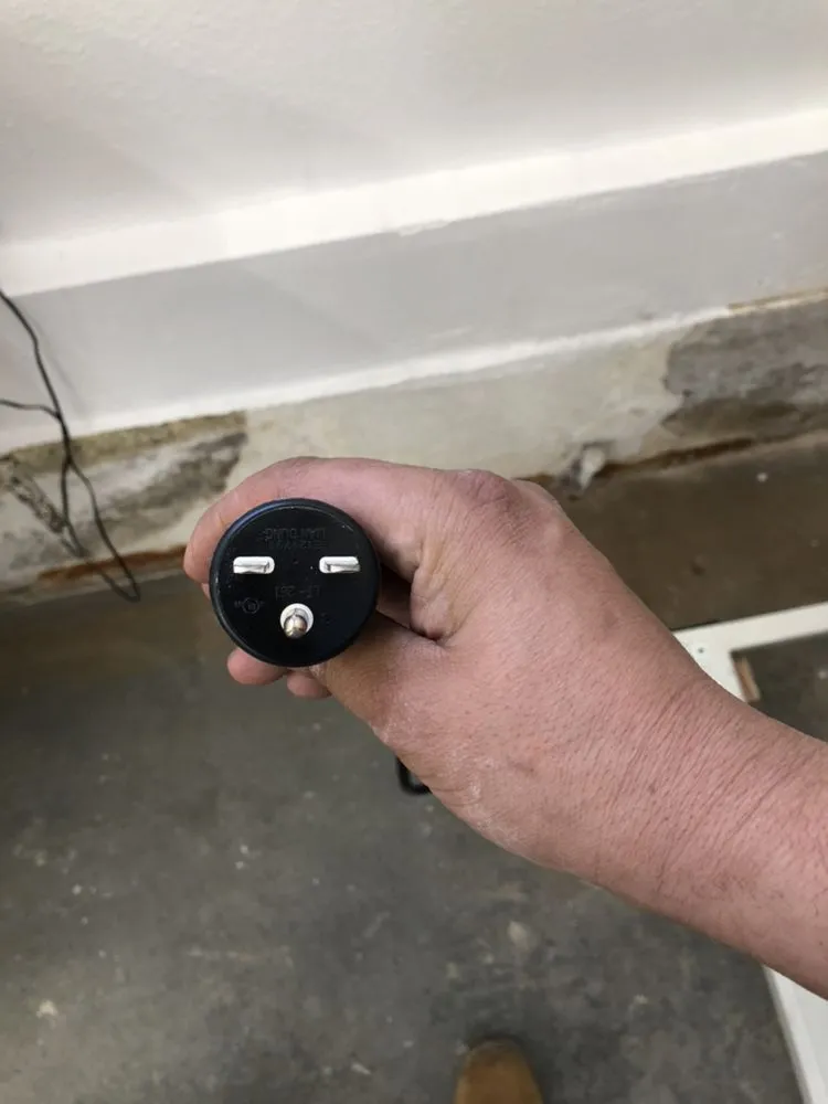 Slide of EA Handyman Plus