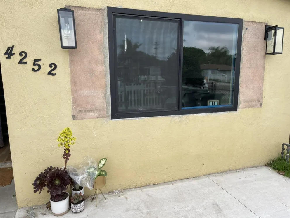 Slide of EA Handyman Plus