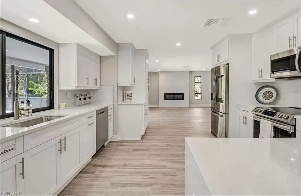 Slide of Eagle Construction Group