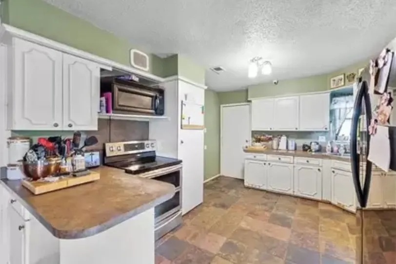 Slide of Eagle Electric