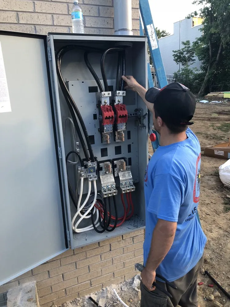 Certified circuit breaker repair service in ,  - Eagle Electric