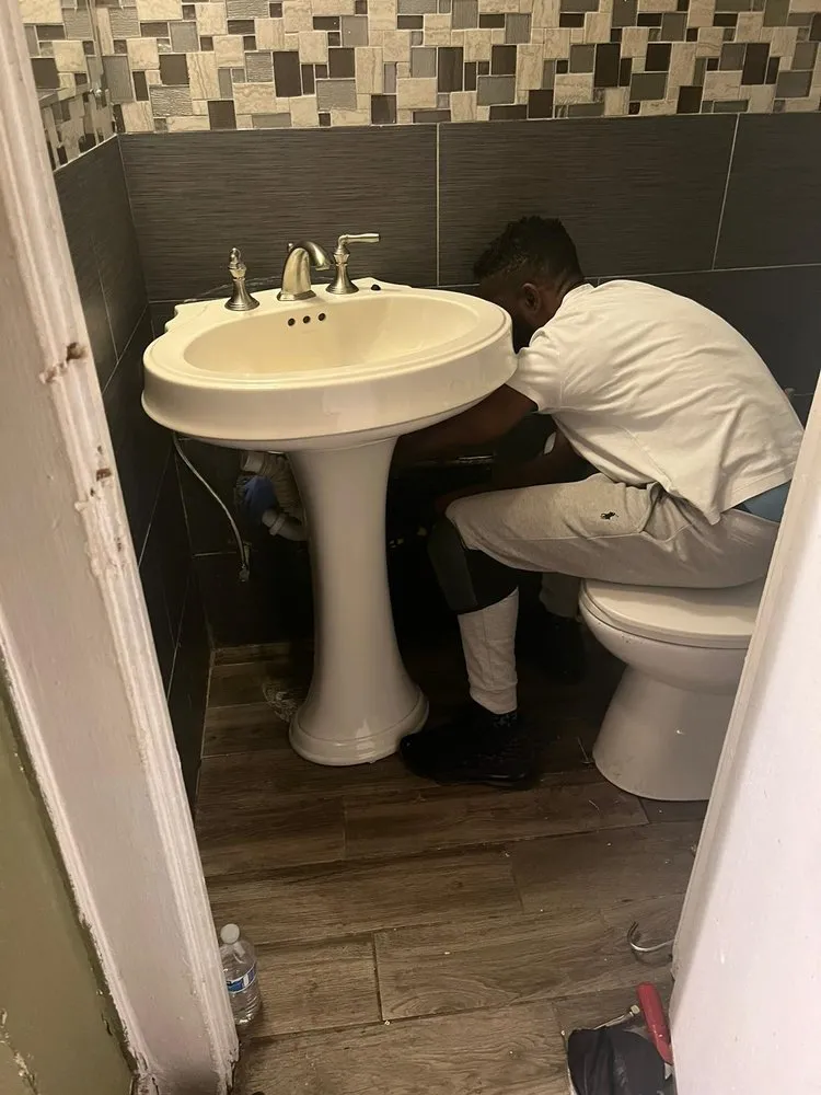 Slide of Eagle Eyes Preventative Maintenance & Express Services