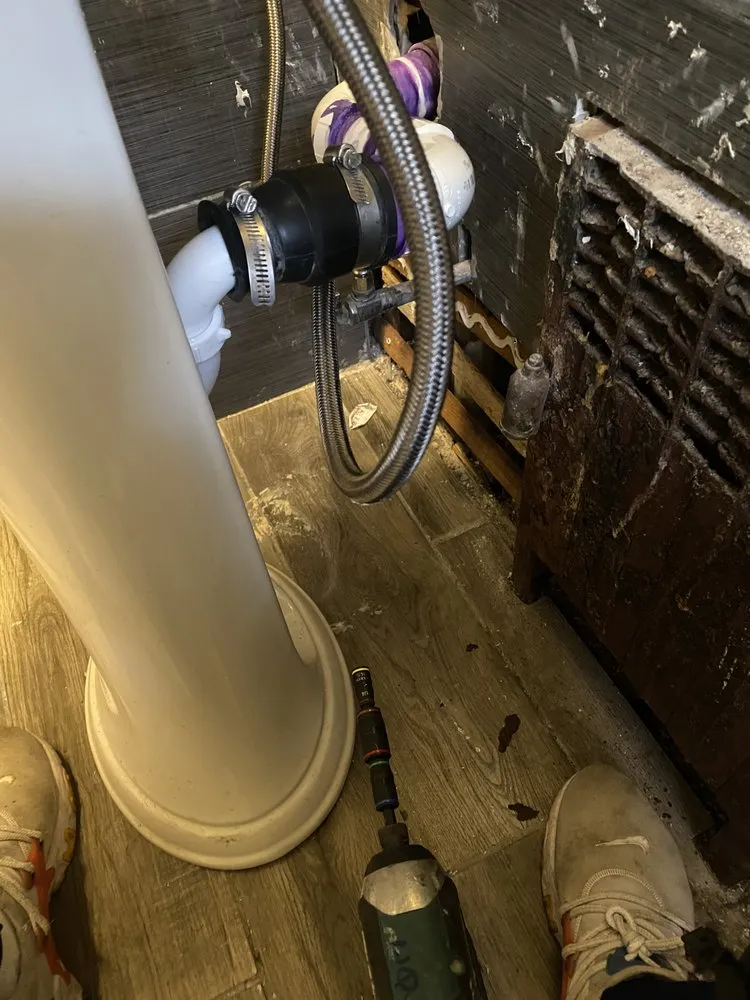 Slide of Eagle Eyes Preventative Maintenance & Express Services