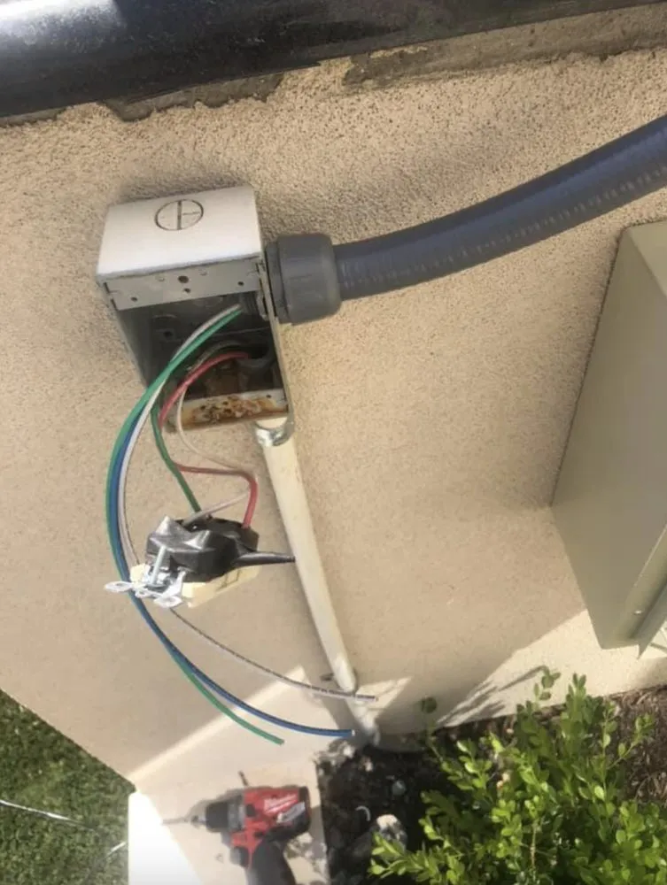 Reliable electrical service for homes in lighting installation, by