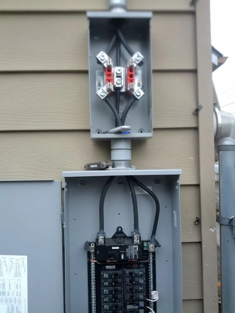 Reliable electrician providing circuit breaker repair in Tacoma, WA - Eagle View Electrical Solutions