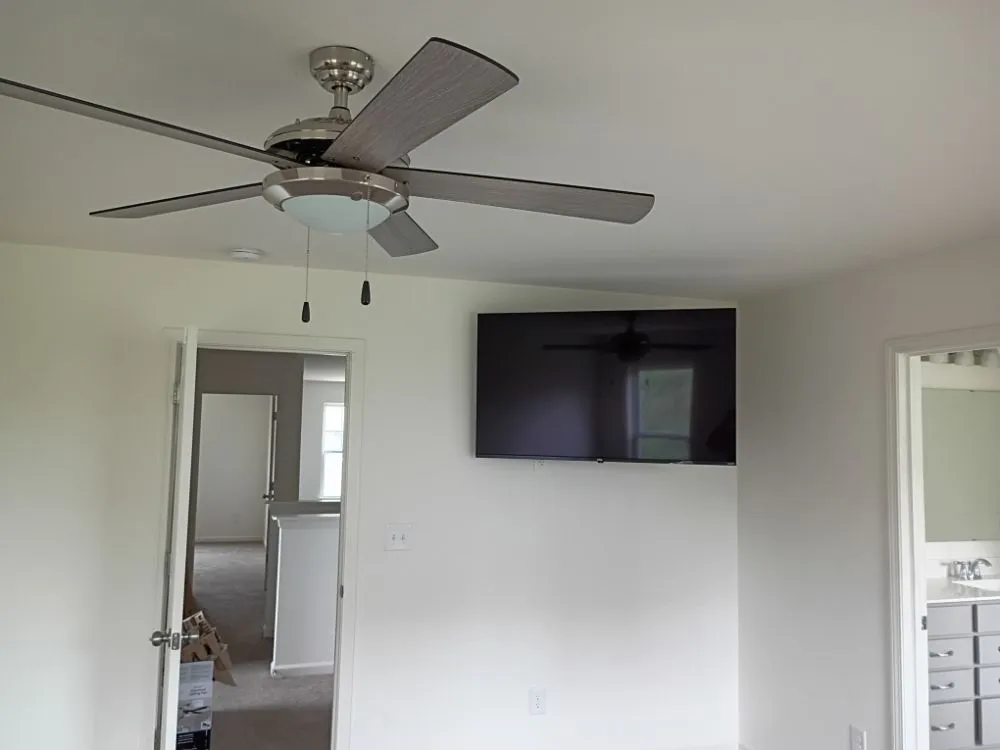 Slide of Earlskis Handyman Services