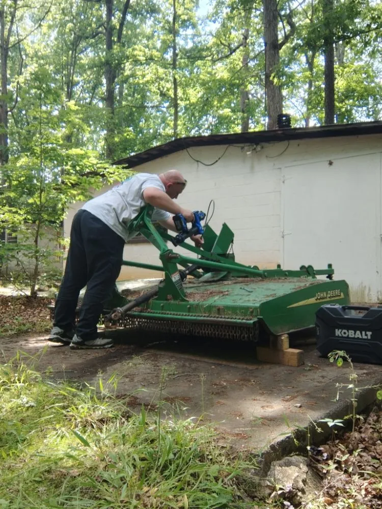 Slide of Earlskis Handyman Services
