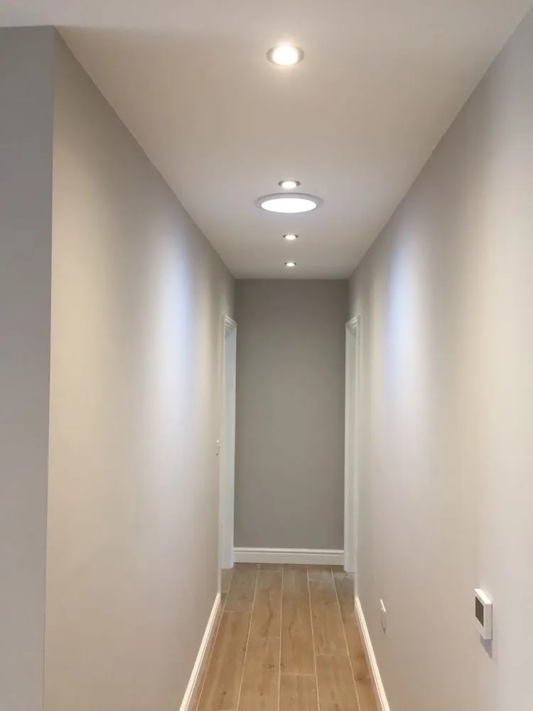 Slide of Earnest 24 Hour Electrician