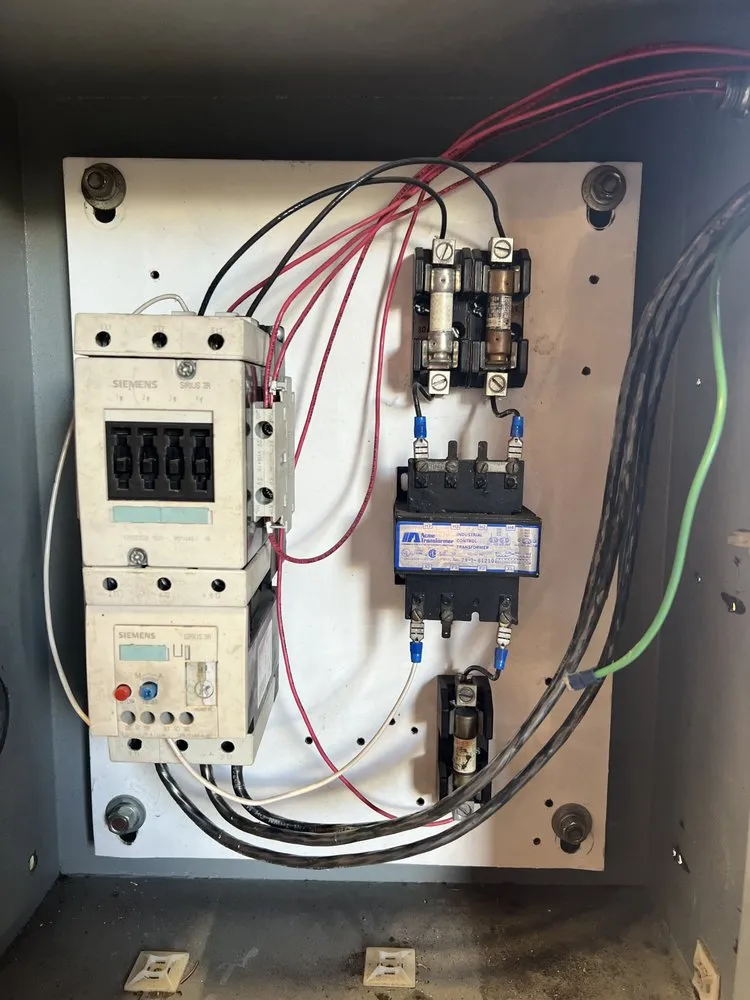 Slide of Earnest Neighborhood Electricians