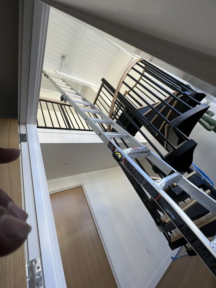 Slide of Earnest Neighborhood Electricians