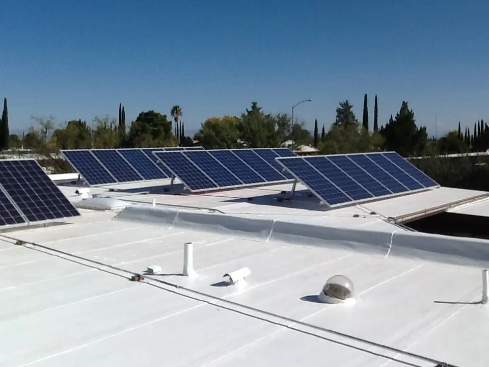 Licensed electrician providing electrical repair in Hereford, AZ - Earuss Electric