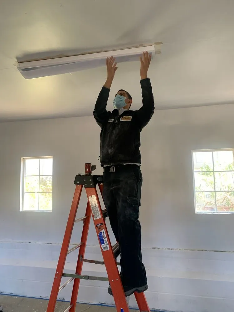 Slide of East Bay Mister Sparky