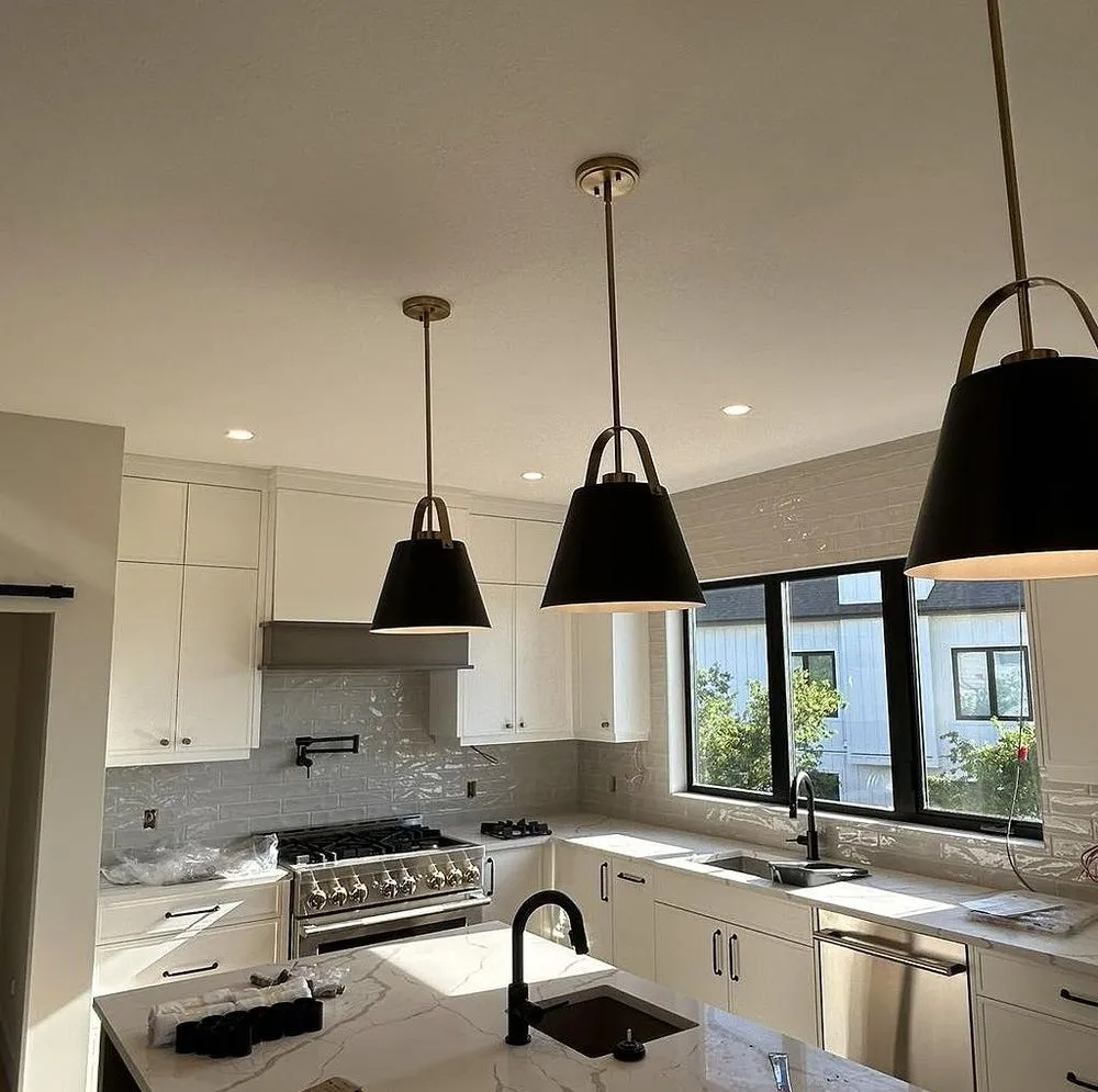 Slide of East Isles Electric