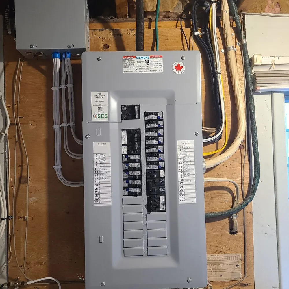 Slide of East New York Emergency Electrician