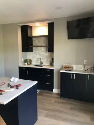 Easy Home Maintenance Logo