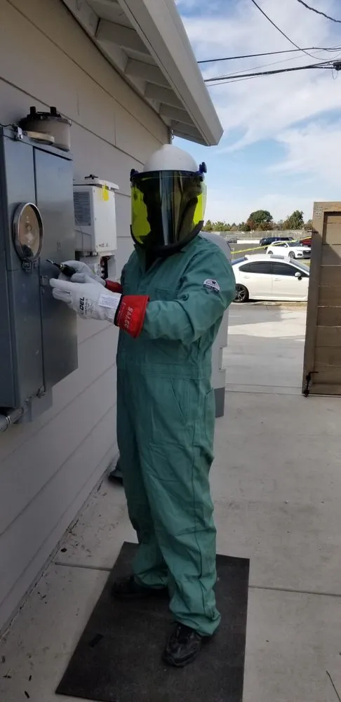 Slide of Easy Quick Electric Service