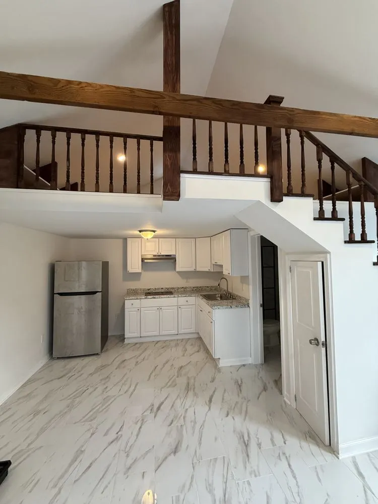 Slide of E.B Electric & Handy services