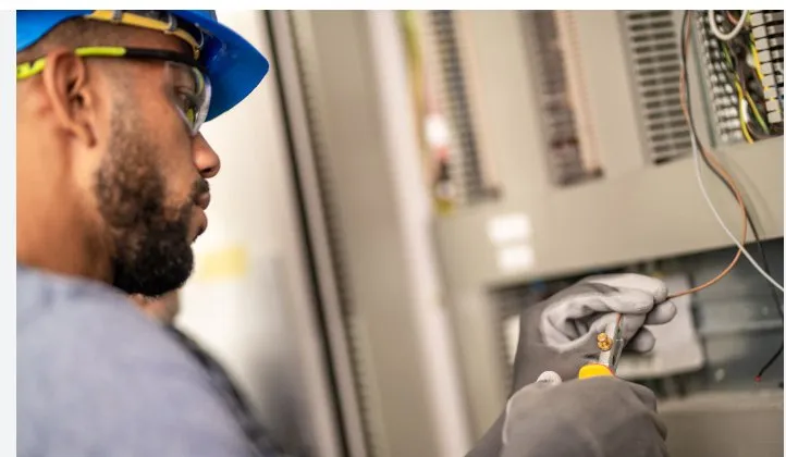 Slide of Ebanks Electrical Services