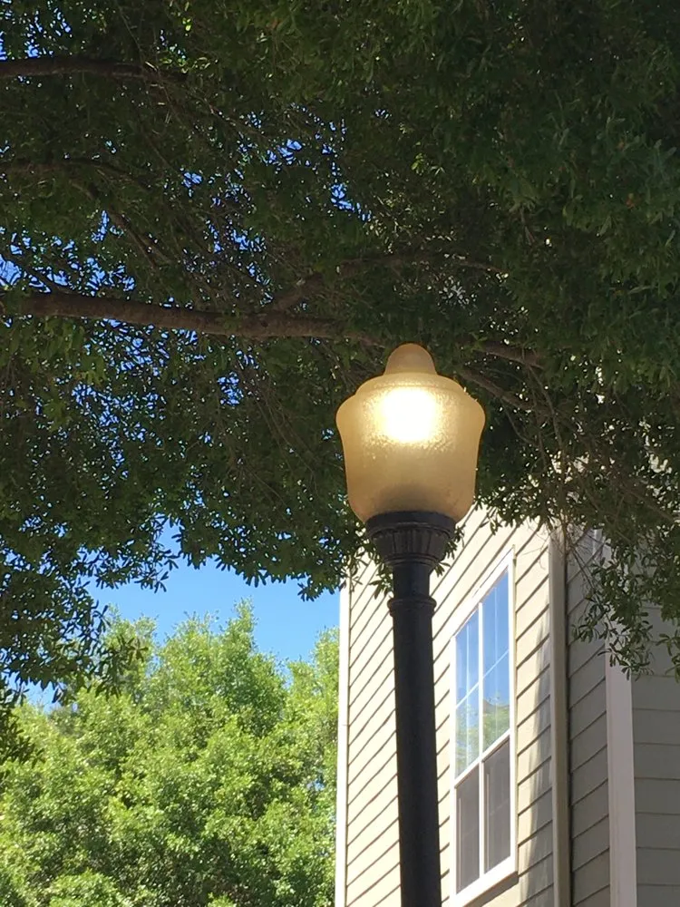 Slide of Ebony & Ivory Electrical Solutions