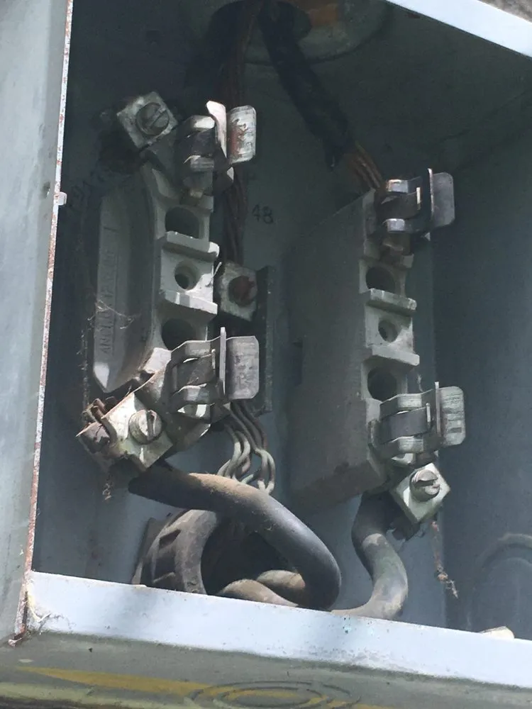 Slide of Ebony & Ivory Electrical Solutions