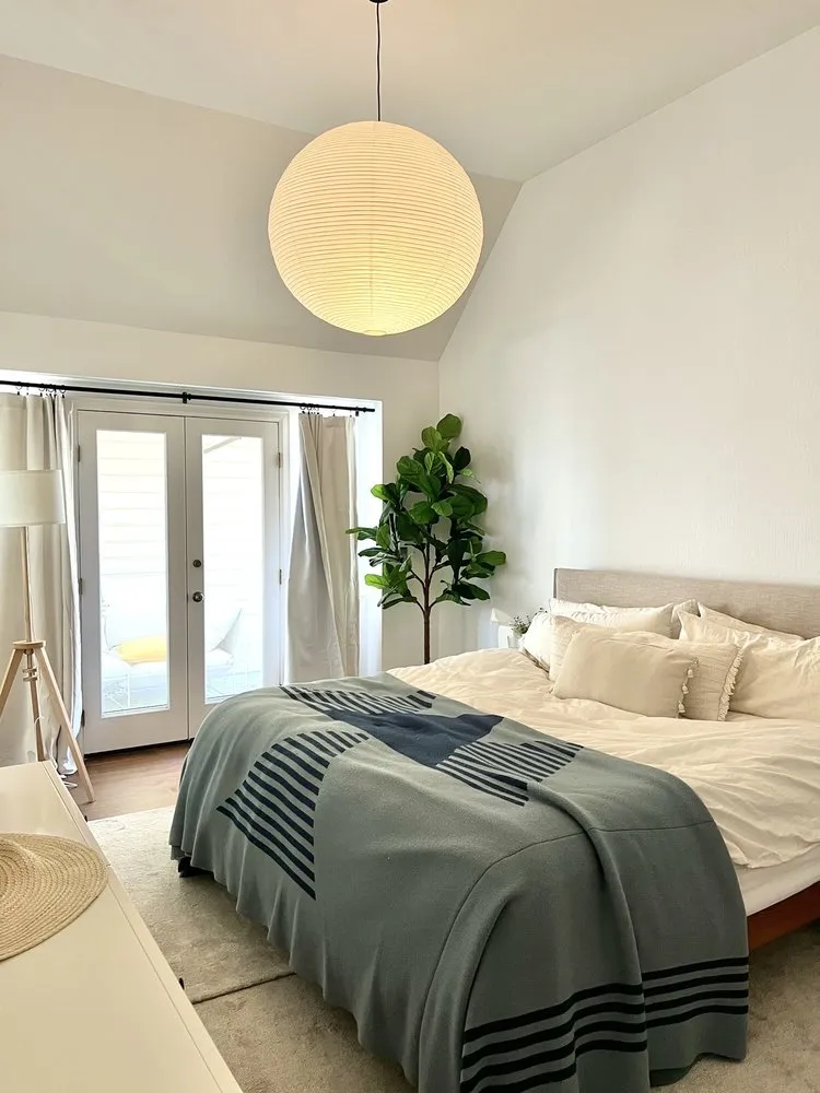 Slide of EChiBon Electric