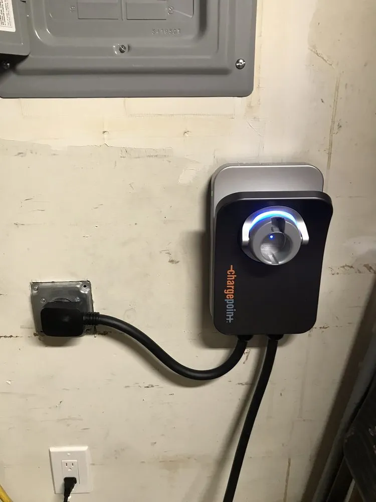 Slide of EChiBon Electric