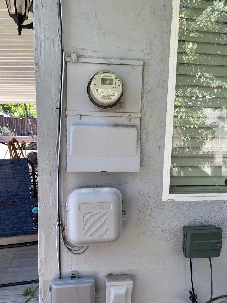 Slide of EChiBon Electric