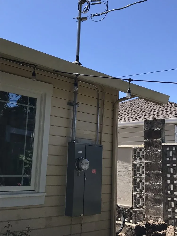 Slide of EChiBon Electric