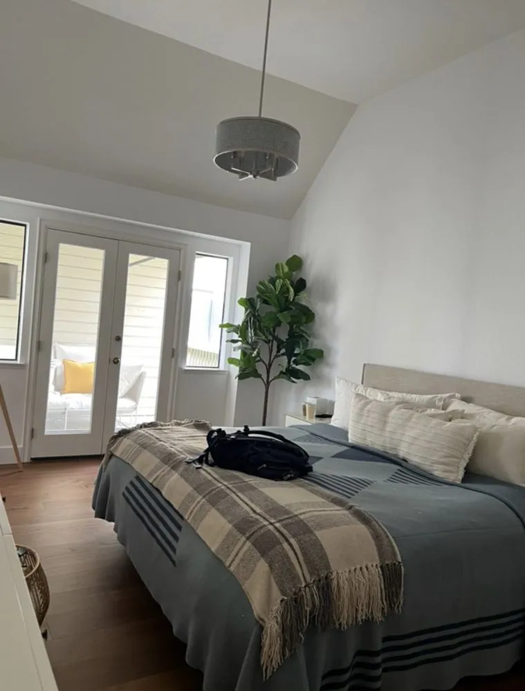 Slide of EChiBon Electric