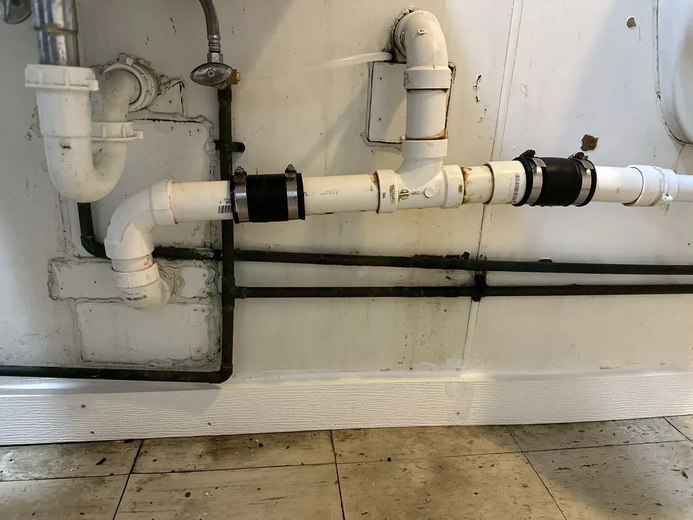 Slide of Echo Facility Solutions