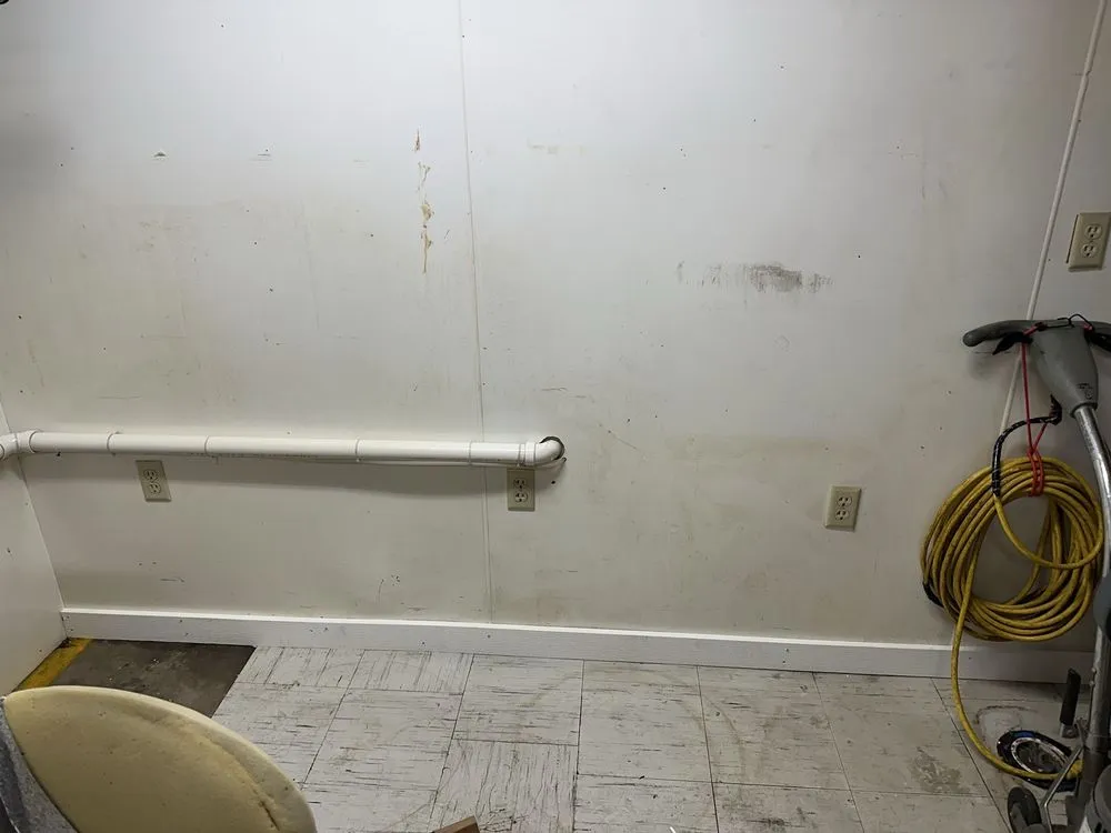 Slide of Echo Facility Solutions