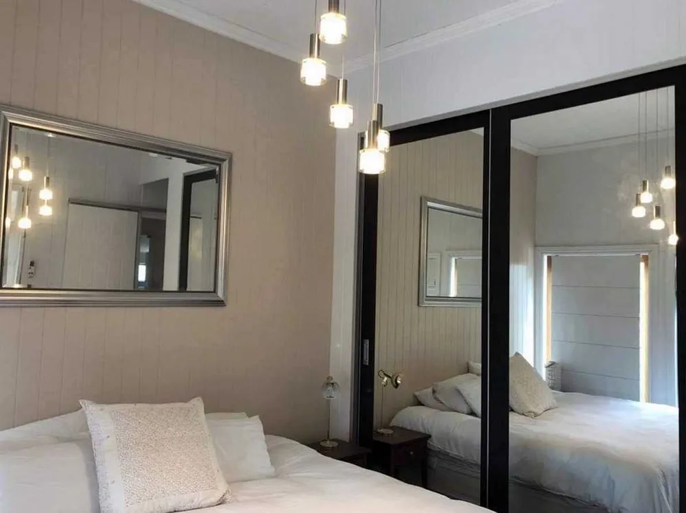 Slide of Echo Park Electric