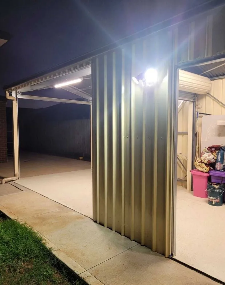 Slide of Echo Park Electric