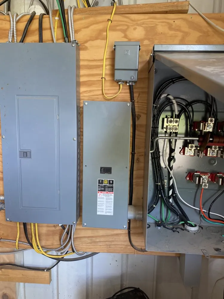 Affordable outlet and switch repair experts serving Nesbit, MS - Echols Electrical & Services
