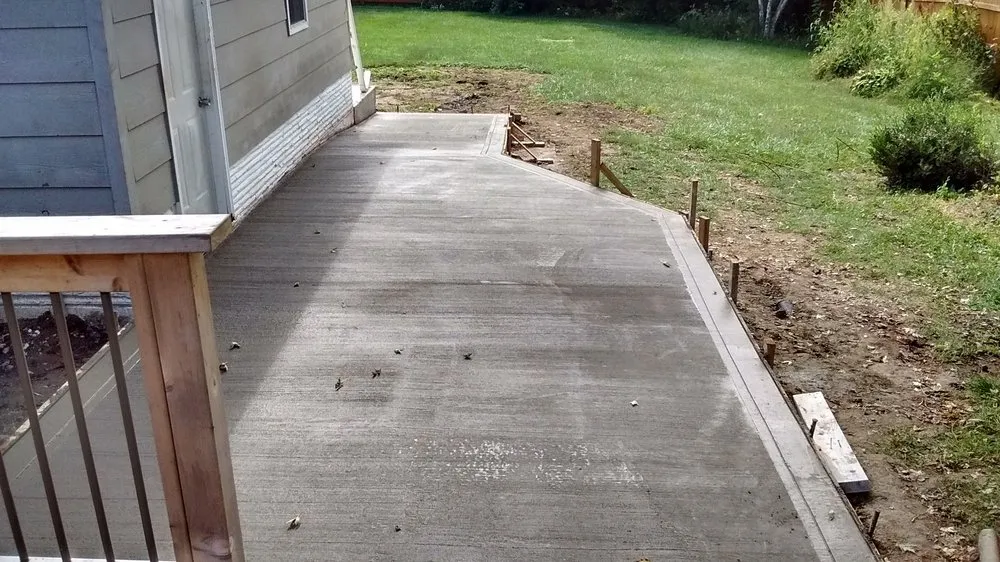 Slide of Echolutionary Construction