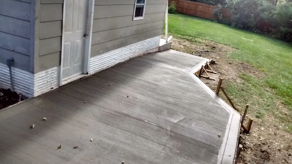 Slide of Echolutionary Construction