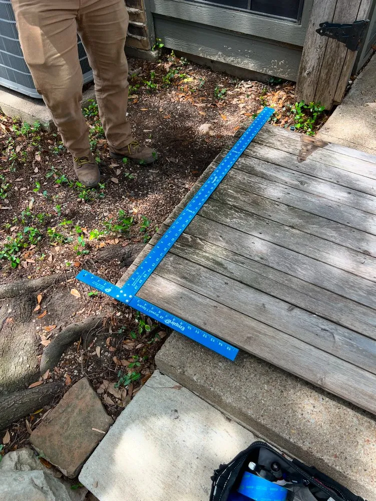 Slide of Echo’s Handyman Services