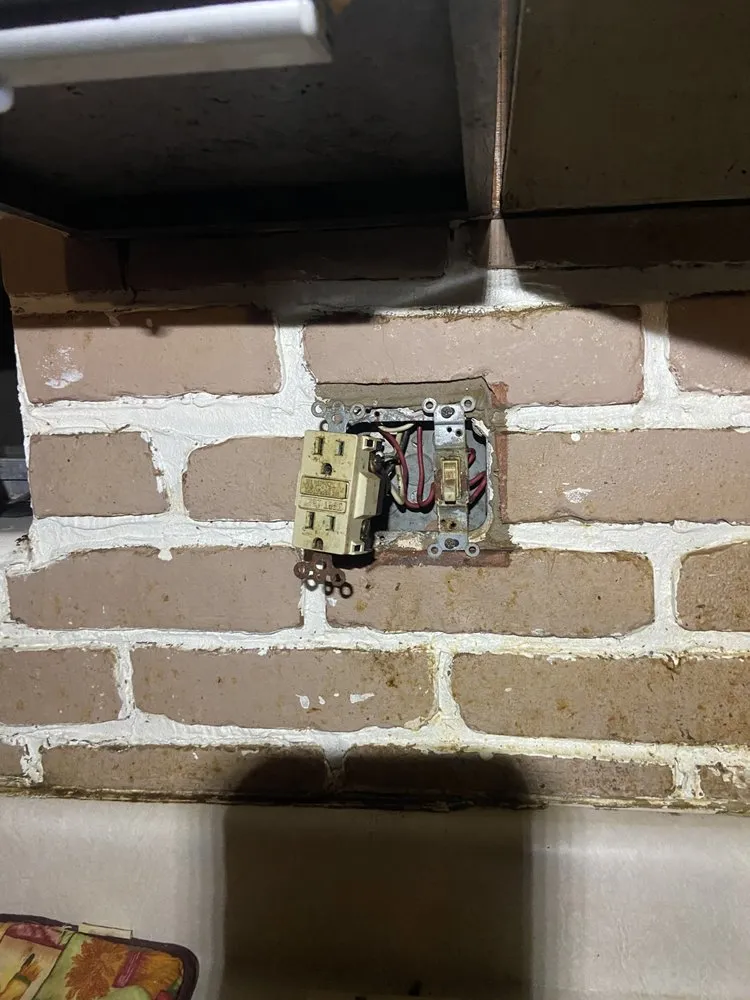 Trusted circuit breaker repair in ,  by ECM Electrical Service