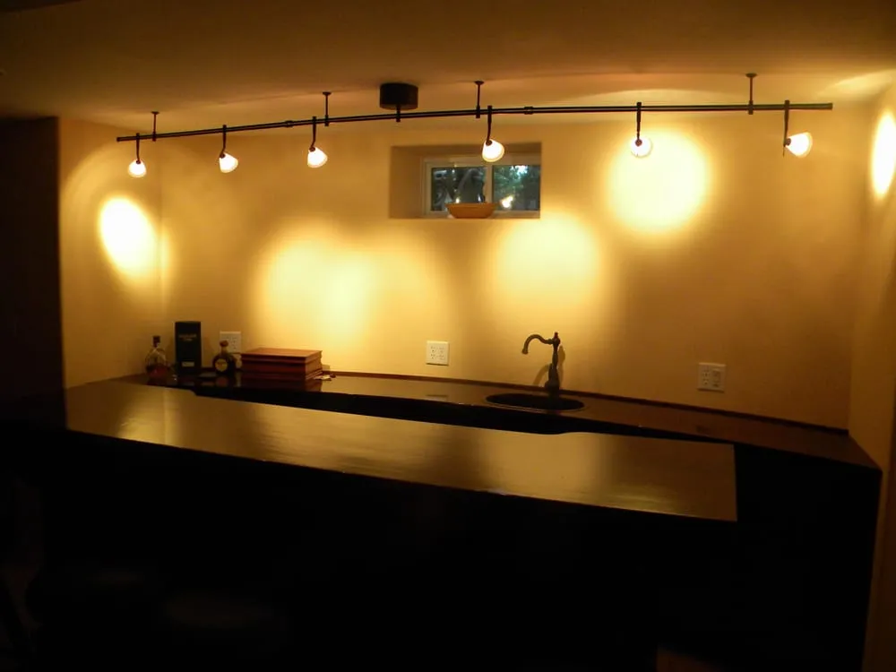 Slide of Econolec Electric Company